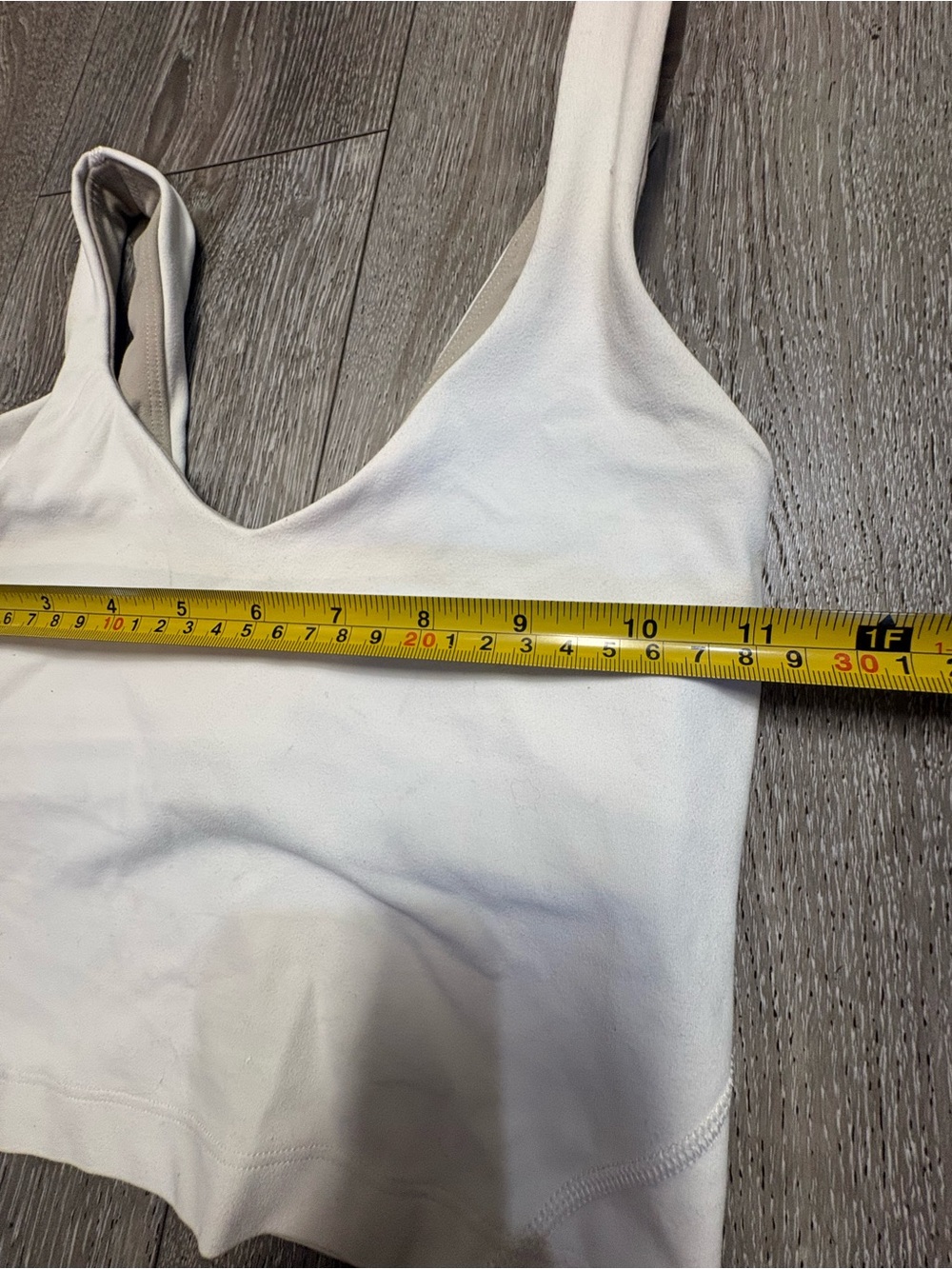 Lululemon Women's White Scoop-Back Crop Tank Top - Performance Intimates - Picture 4 of 8